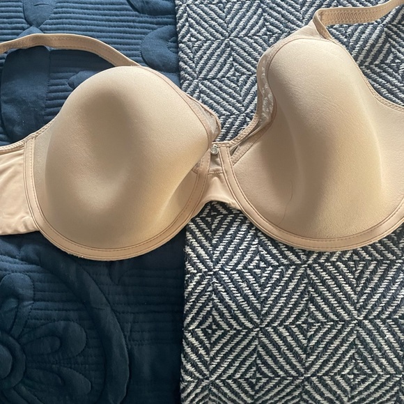 3 Bali Bras excellent condition 36dd - Picture 8 of 10